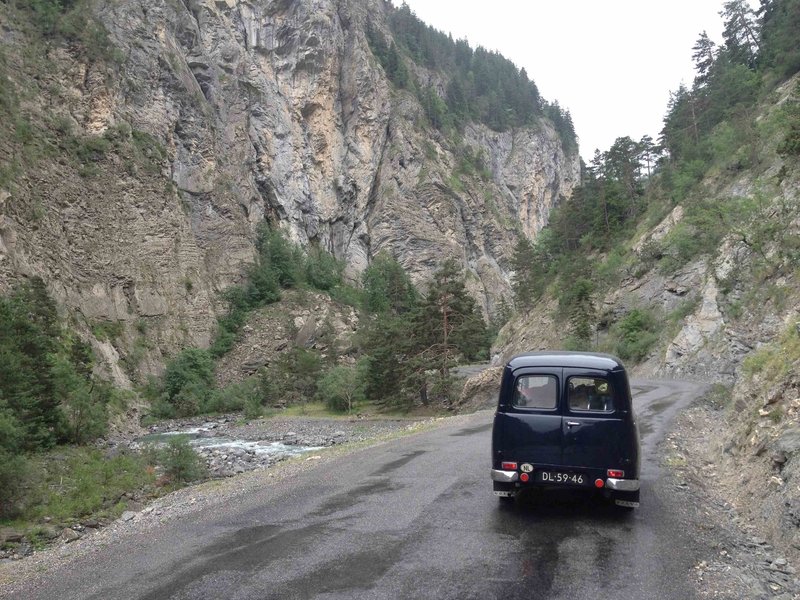 Duett op weg naar de col de la cayolle kopie.jpg