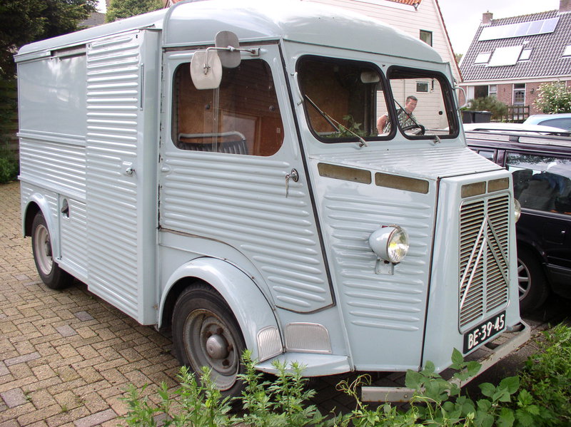 schuin voor