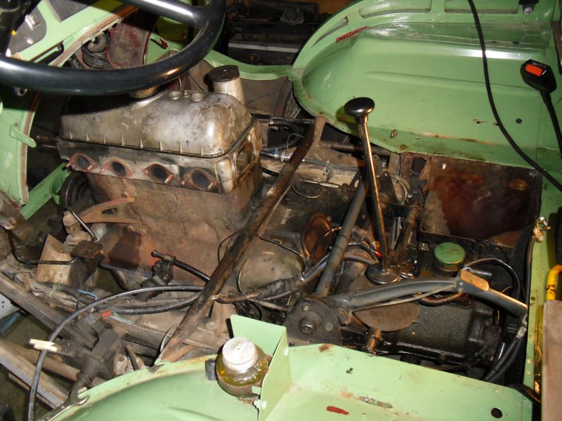 Cochon 2016 3 uitbouw motor en versnellingsbak (3) (Large).JPG