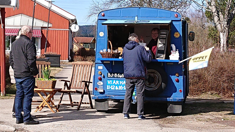 vår buss för le camion.jpg