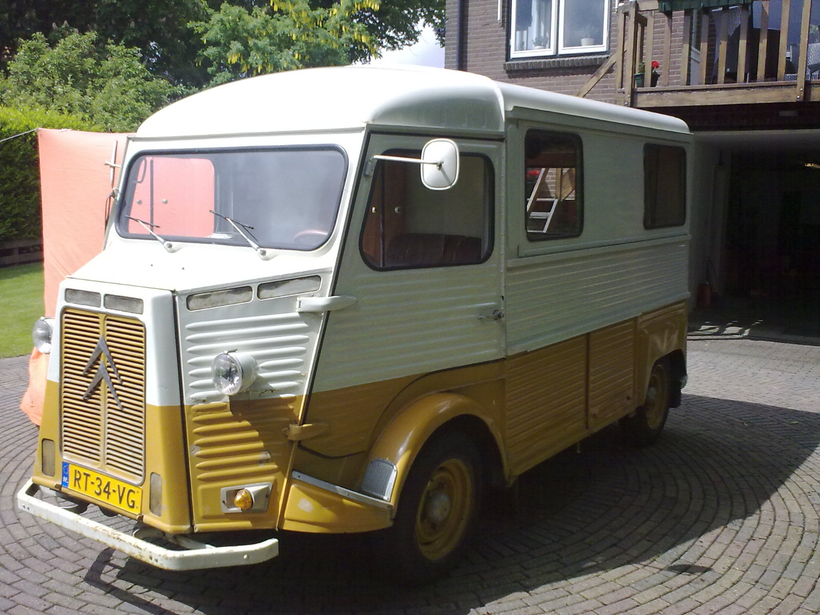 30052010061.jpg