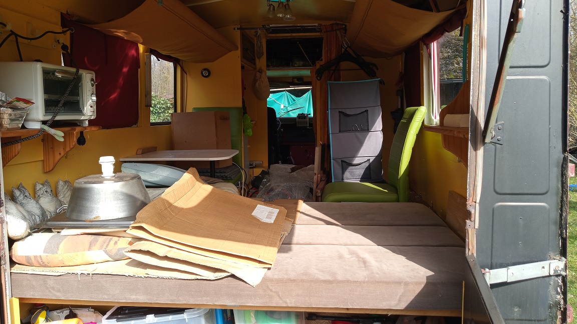 interieur achterzijde klein.jpg